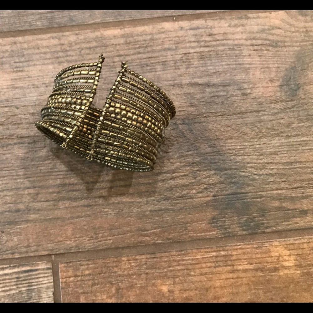 Gold beaded bracelet